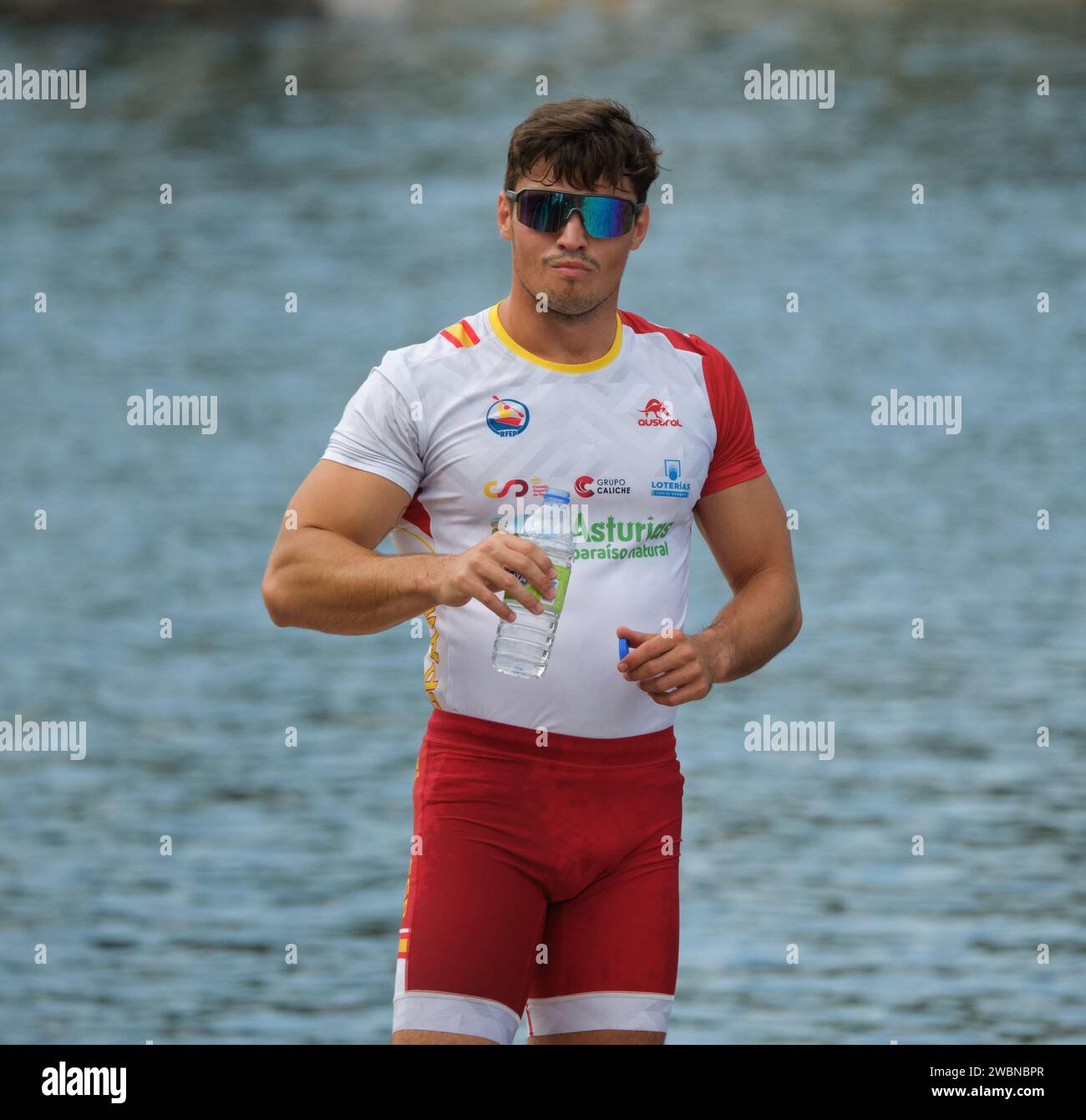 Dartmouth, Canada. 3 agosto 2022. Spagna maschile C2 Pablo MARTINEZ al traguardo dopo aver vinto le qualificazioni, mettendo lui e partner in finale. I Campionati del mondo 2022 ICF Canoe Sprint e Paracanoe si svolgono sul lago Banook Foto Stock