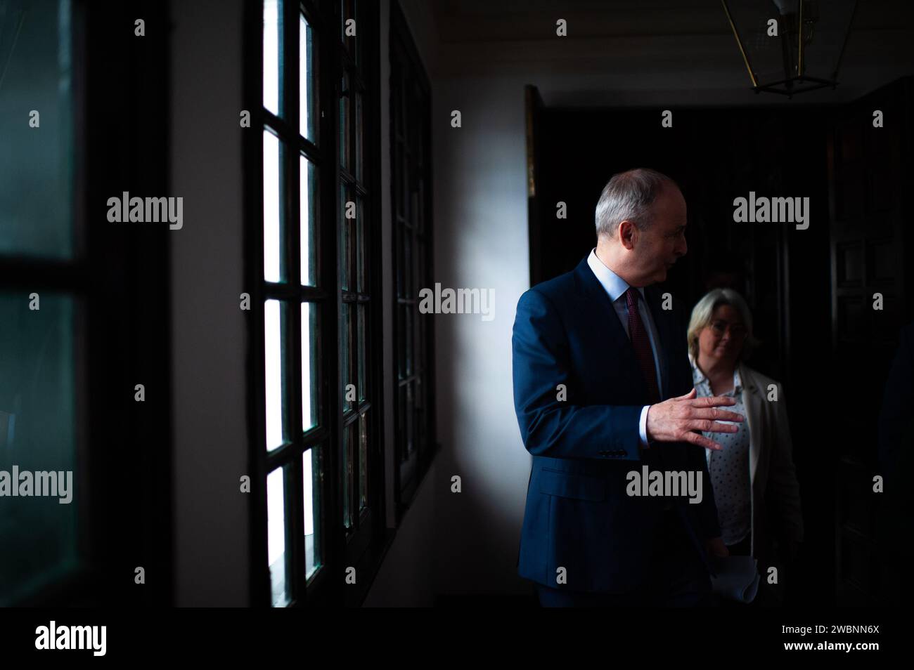 Bogotà, Colombia. 11 gennaio 2024. Il vice primo ministro e ministro degli affari esteri e della difesa irlandese, Micheal Martin, durante una conferenza stampa al San Carlos Palace di Bogotà l'11 gennaio 2023. Il vice primo ministro ha visitato la Colombia dopo aver segnato 25 anni di relazioni diplomatiche tra Colombia e Irlanda, il vice primo ministro ha espresso sostegno al processo di pace del presidente Gustavo Petro e ha parlato della guerra israele-hamas e dell'escalation della violenza in Ecuador. Foto di: Sebastian Barros/Long Visual Press Credit: Long Visual Press/Alamy Live News Foto Stock