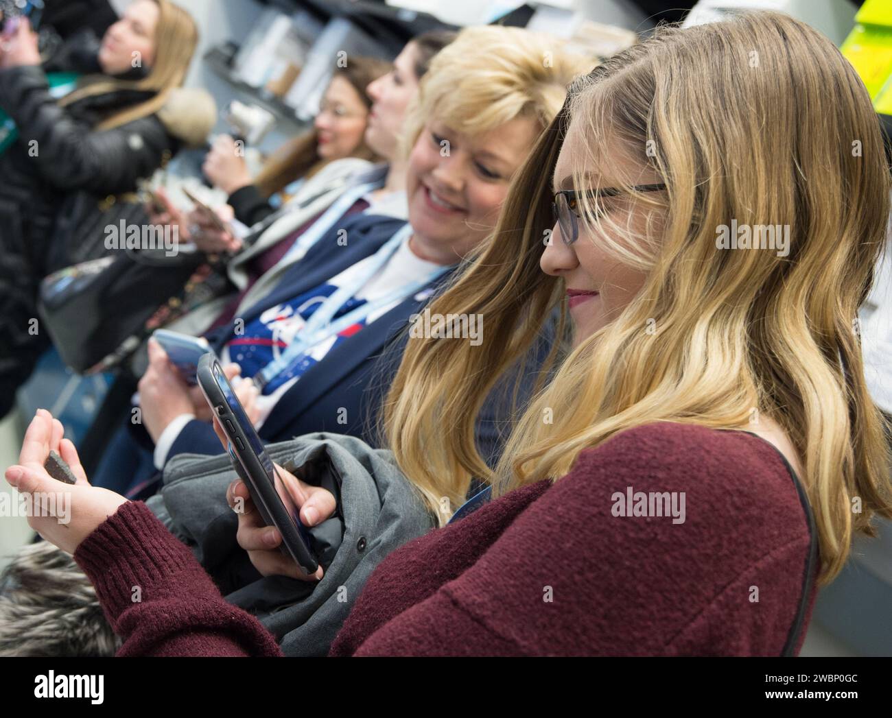 I visitatori hanno visitato il Goddard Space Flight Center della NASA il 10 febbraio 2020, imparando a conoscere il programma Artemis e il Lunar Reconnaissance Orbiter mentre parlavano con esperti scientifici. Foto Stock