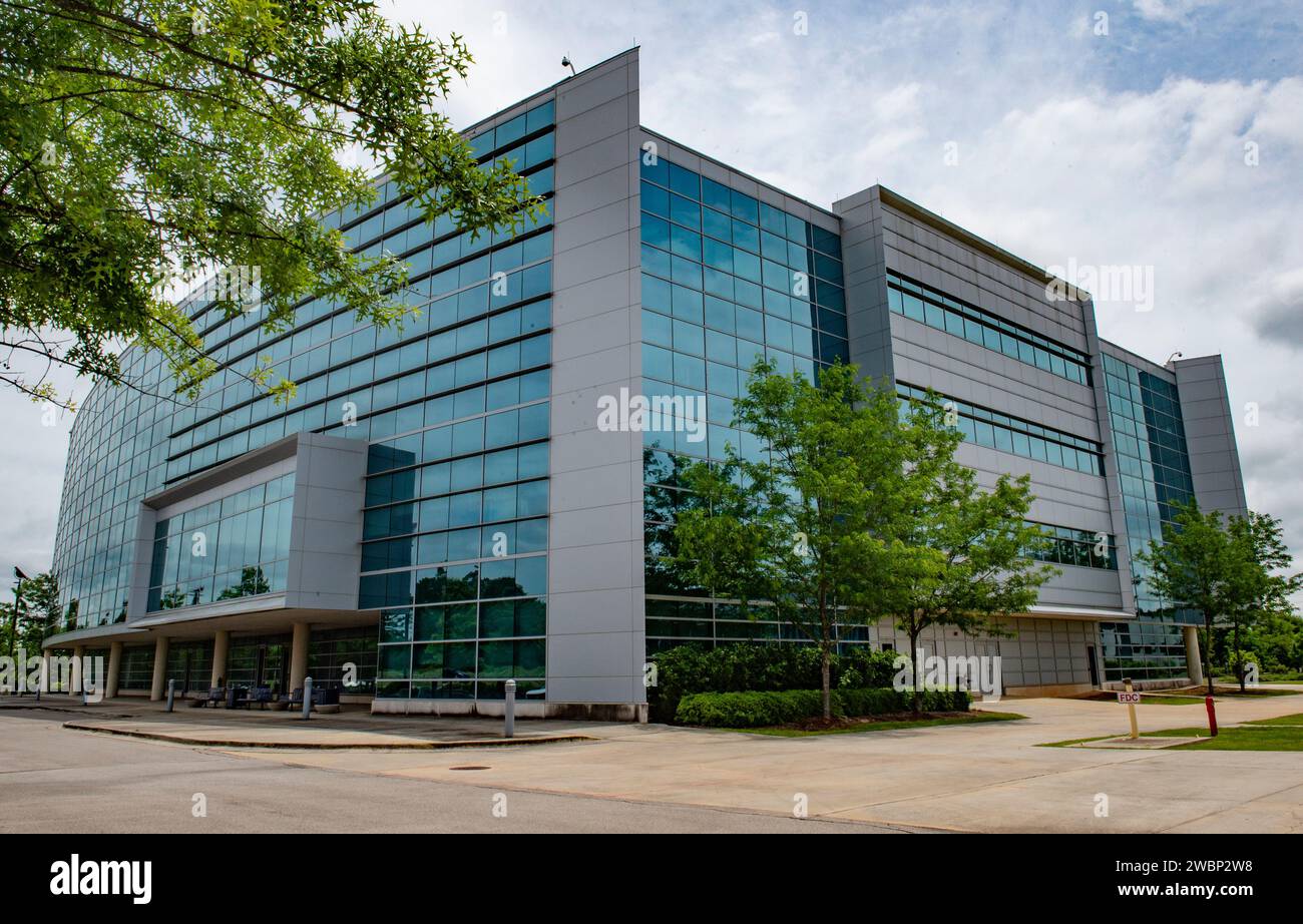 Angolo nord-ovest dell'edificio 4601 presso il campus del Marshall Space Flight Center. Foto Stock