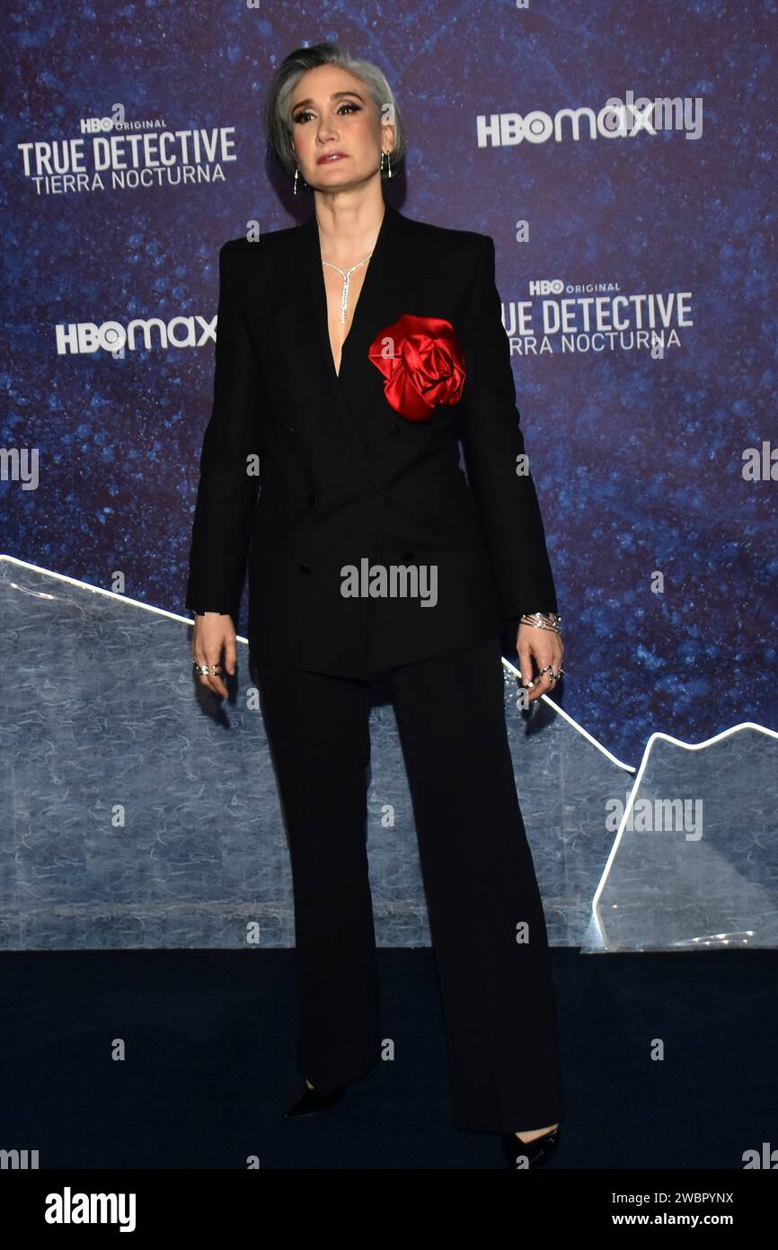 Città del Messico, Messico. 11 gennaio 2024. La regista Issa Lopez sta assistendo al tappeto blu per la premiere della serie televisiva di HBO 'True Detective: Night Country' alla Cineteca Nacional di città del Messico, Messico, l'11 gennaio 2023. (Foto di Carlos Tischler/Eyepix Group) credito: NurPhoto SRL/Alamy Live News Foto Stock