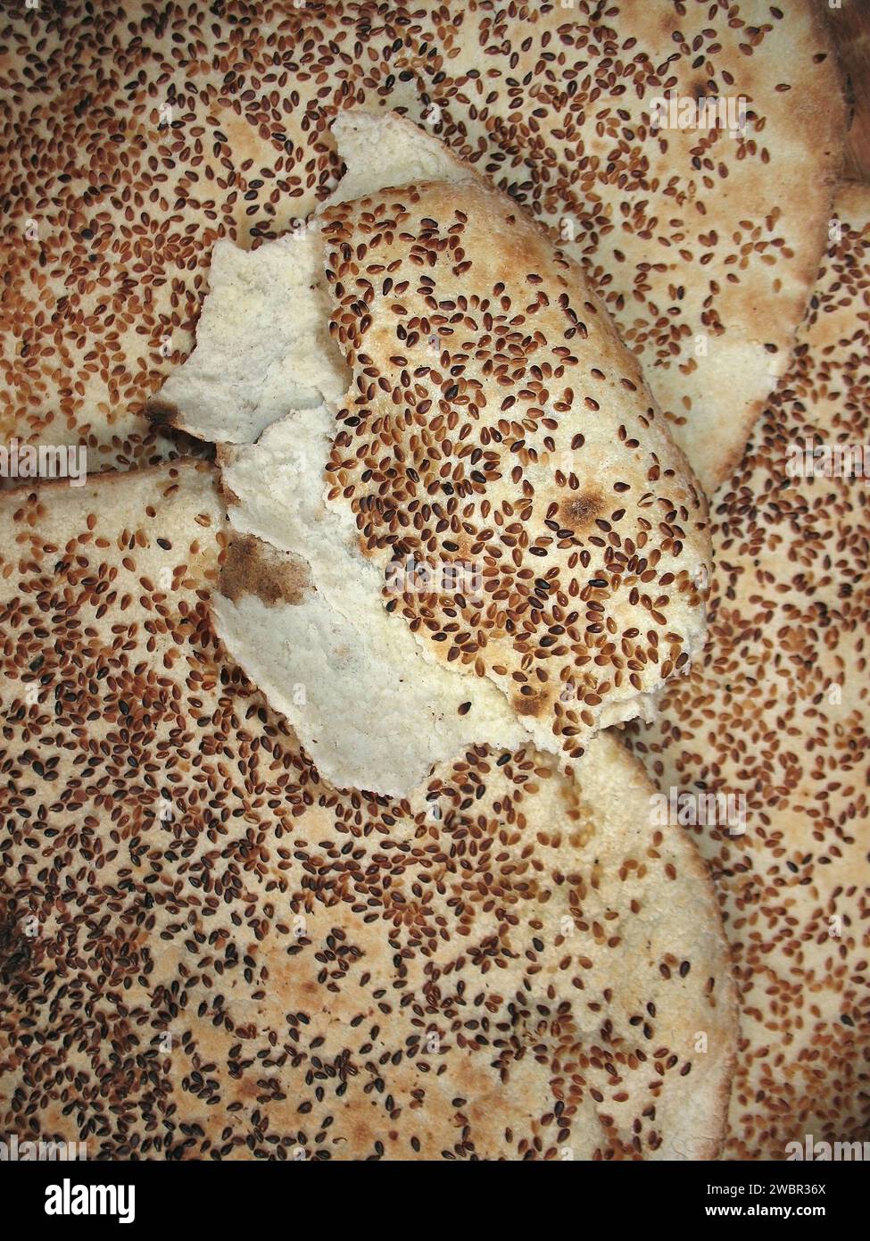 Una pila di kaak, un tradizionale cibo di strada libanese. Foto Stock