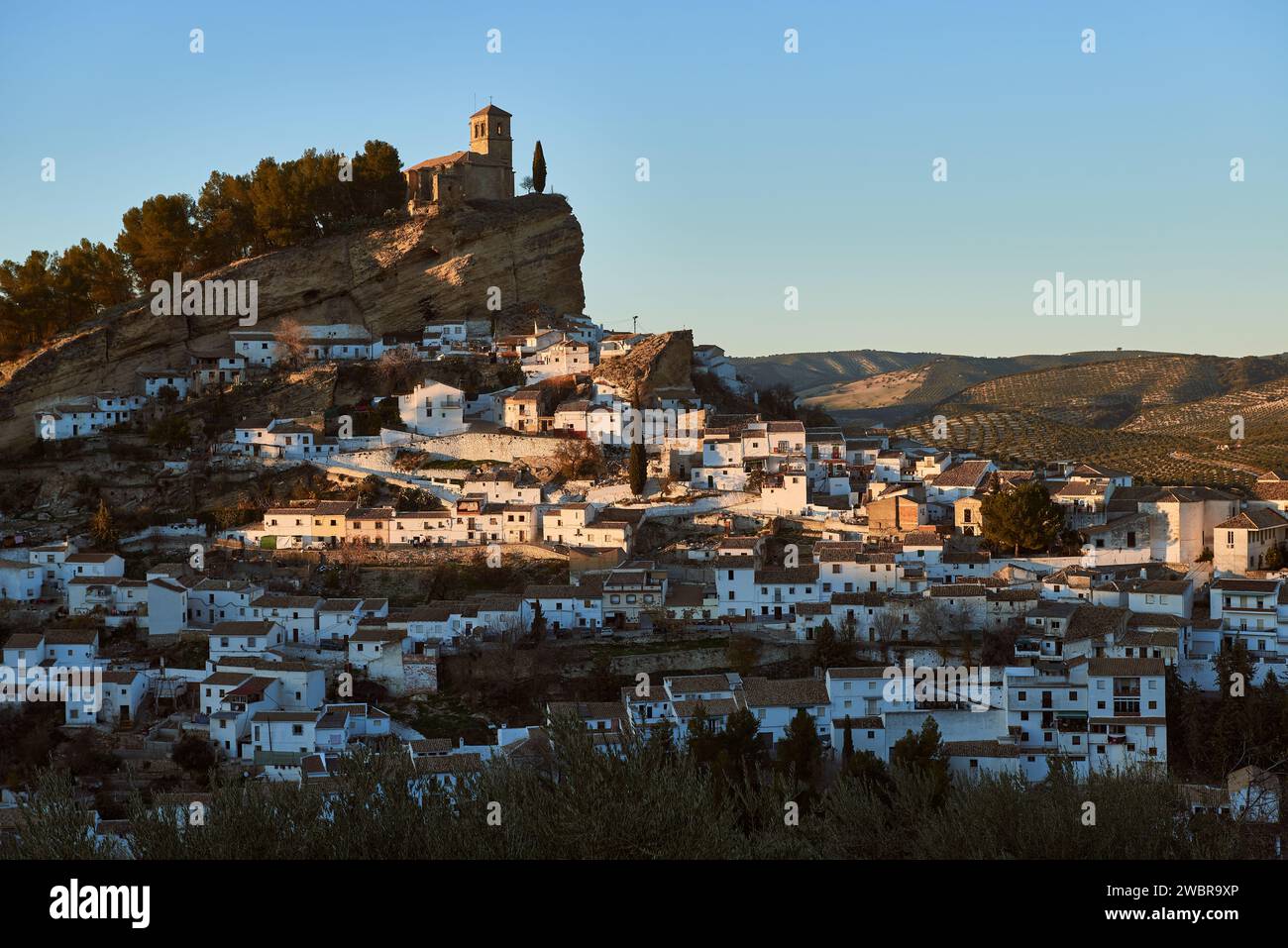 Vista della città di Montefrio, del percorso Washington Irving, della provincia di Granada, dell'Andalusia, della Spagna, Europa. Foto Stock