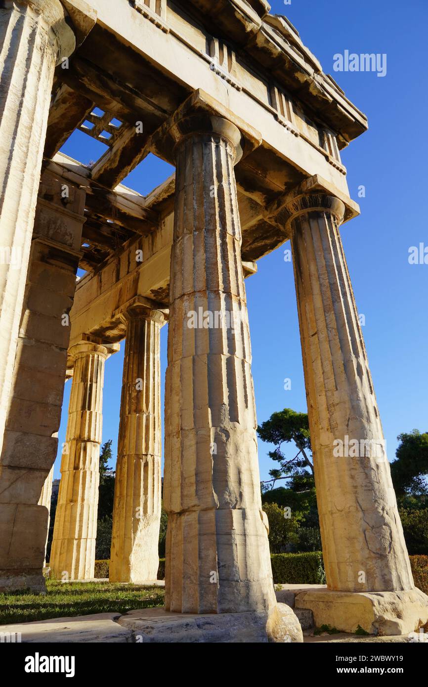 Vista del Tempio di Efesto o Efestione, nell'antica Agorà, o mercato, ad Atene, in Grecia Foto Stock