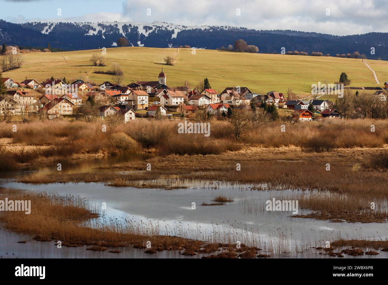 Labergement-Sainte-Marie, un villaggio nel dipartimento di Doubs, montagna del Giura, Francia orientale Foto Stock