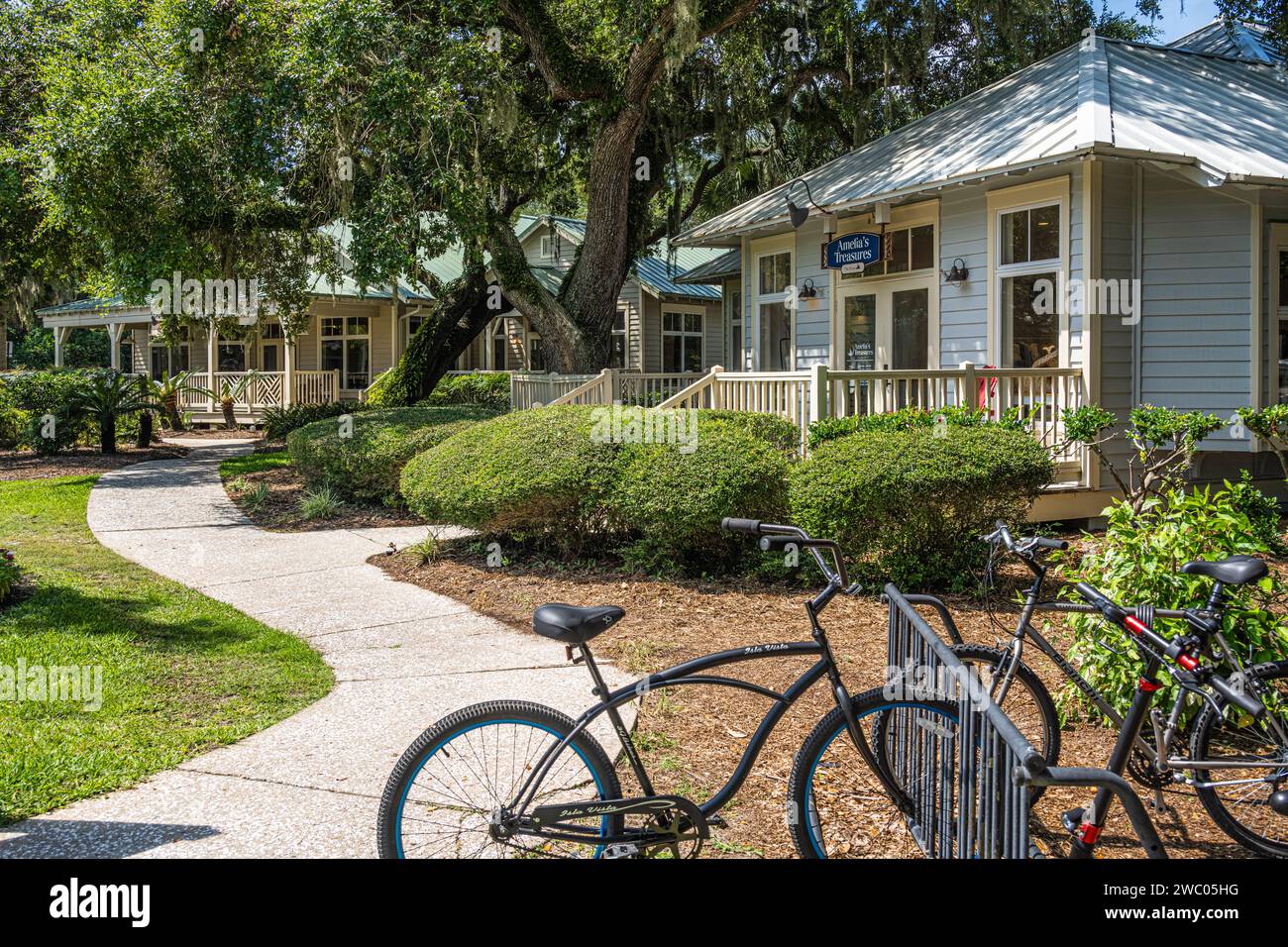 I negozi di Omni Amelia Island, un esclusivo villaggio per lo shopping sull'oceano sull'isola di Amelia, nella Florida nord-orientale. (USA) Foto Stock