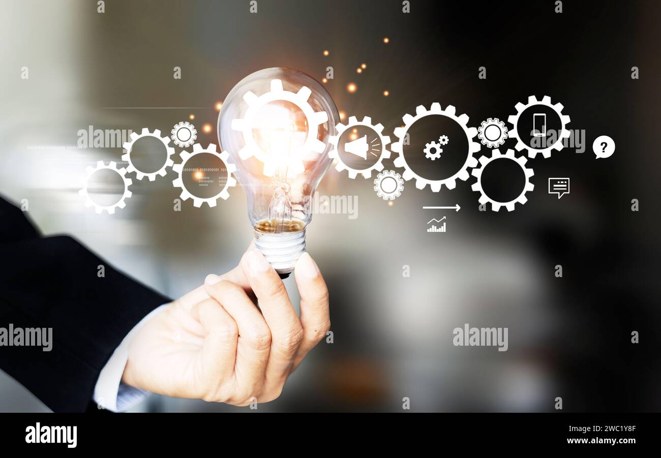 Icona dell'innovazione con connessione di marketing di rete su sfondo metallico Foto Stock