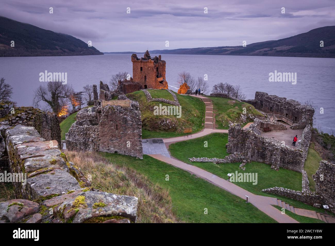 castillo de Urquhart, Patrimonio Nacional Escocés, lago Ness, Inverness, Highlands, Escoia, Reino Unido Foto Stock