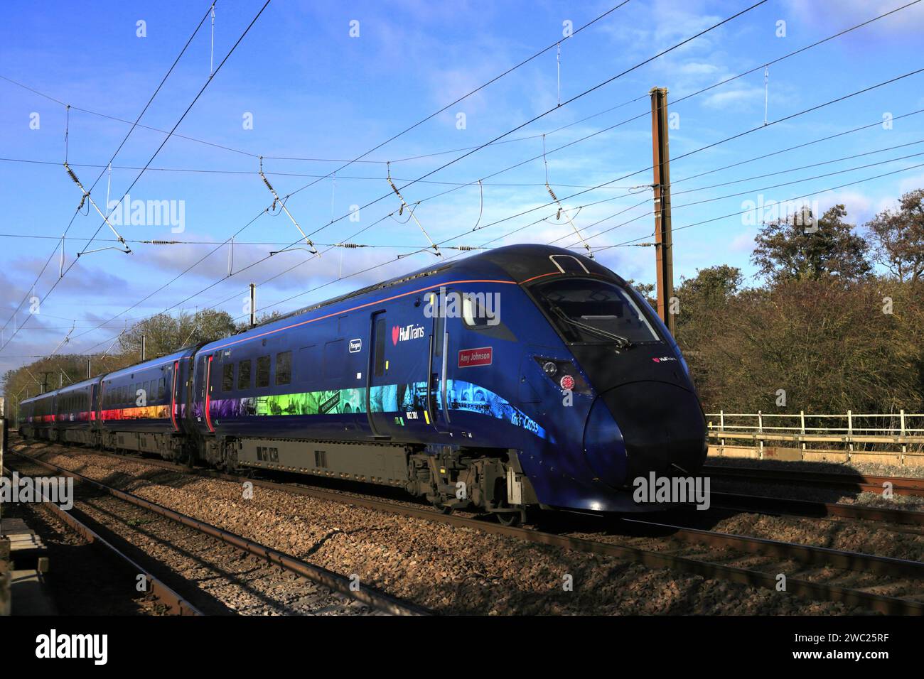 Hull Trains 802301 Paragon train, East Coast Main Line Railway; Peterborough, Cambridgeshire, Inghilterra Foto Stock