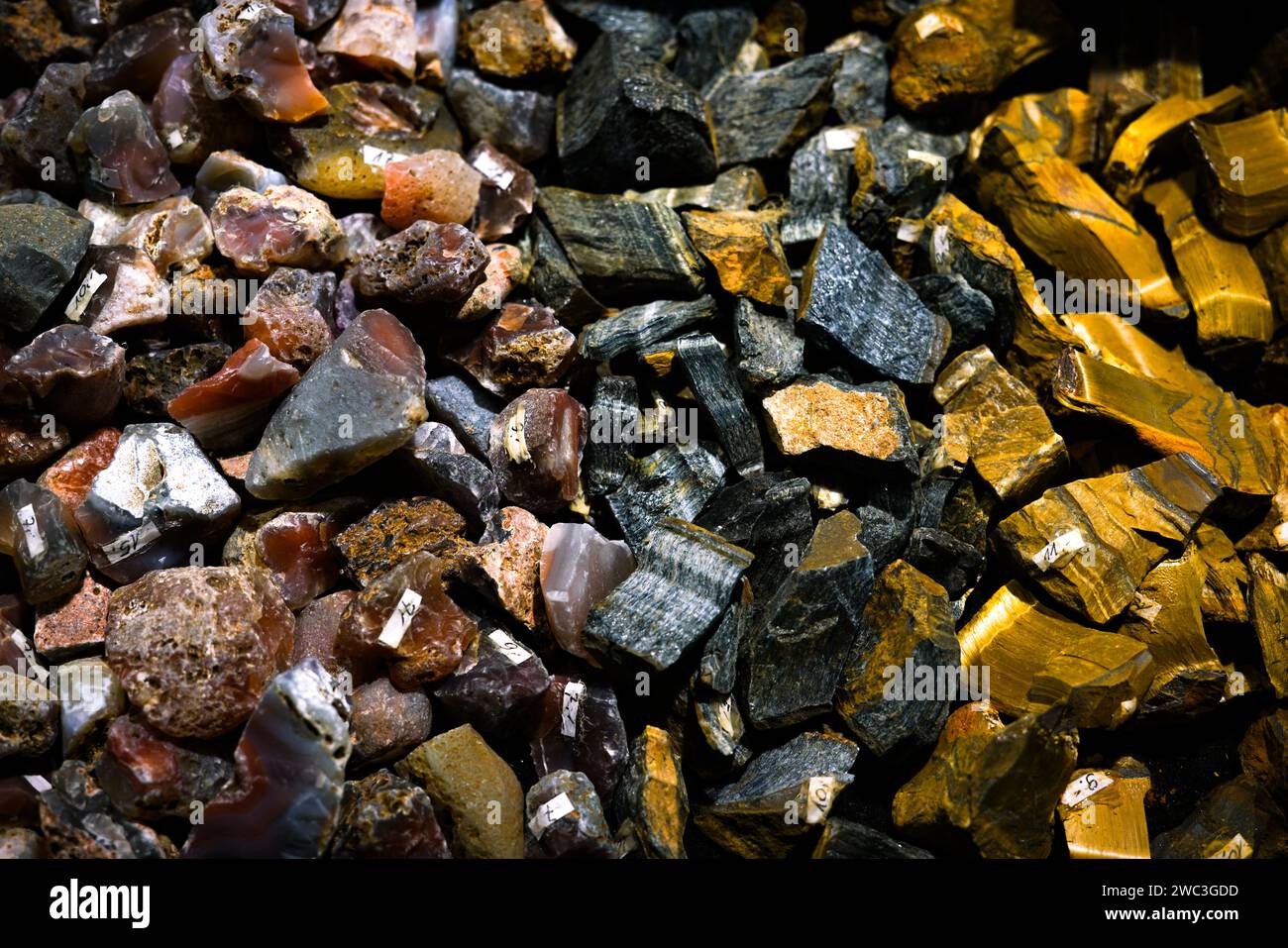 Pietre naturali immagini e fotografie stock ad alta risoluzione - Alamy