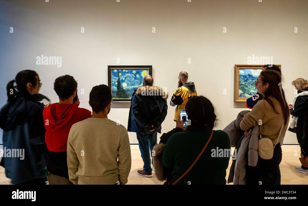 Vincent van Gogh 'notte stellata' pittura in mostra al Museo di Arte moderna di New York City, 2024, USA Foto Stock