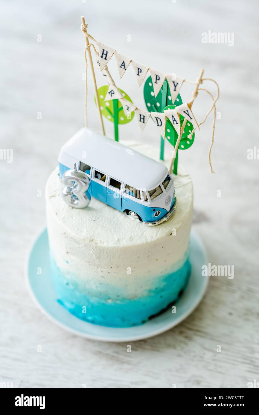 Cake cars immagini e fotografie stock ad alta risoluzione - Alamy