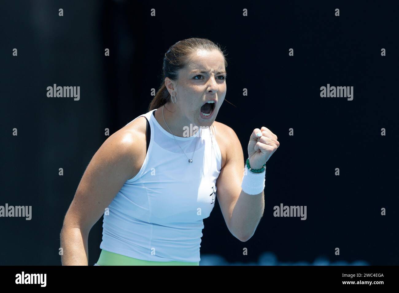 Melbourne, Australia. 14°. Gennaio 2024. Il tennista britannico Jodie Burrage festeggia al torneo Australian Open di Melbourne Park domenica 14 gennaio 2024. © Juergen Hasenkopf / Alamy Live News Foto Stock