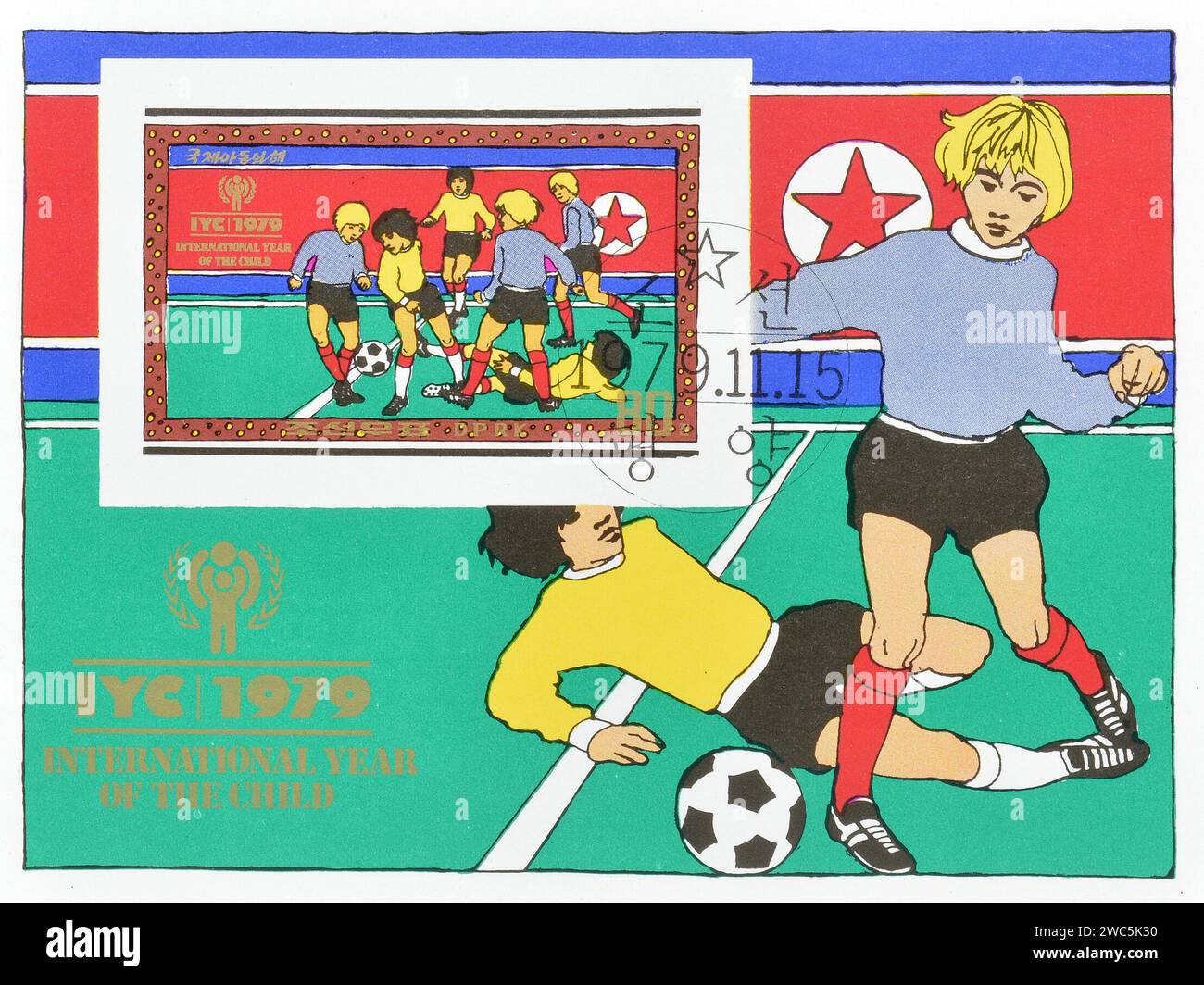Foglio souvenir con francobollo annullato stampato dalla Corea del Nord, che mostra calcio, anno internazionale bambino, circa 1979. Foto Stock