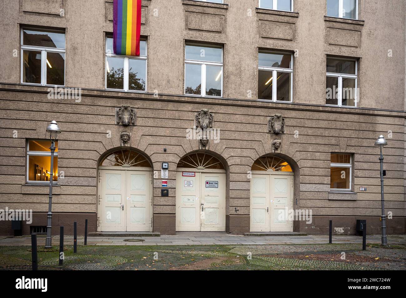 Berliner Schultore Albert-Schweitzer-Gymnasium, Neukölln Berlin Berlin Deutschland *** Berlin School Gates Albert Schweitzer Gymnasium, Neukölln Berlin Berlin Germania Foto Stock