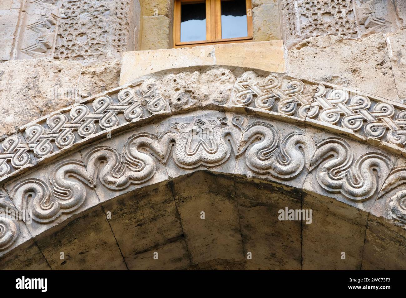 Sultan Han è un grande caravanserraglio selgiuchide del XIII secolo situato nella città di Sultanhanı, provincia di Aksaray, Turchia. Foto Stock