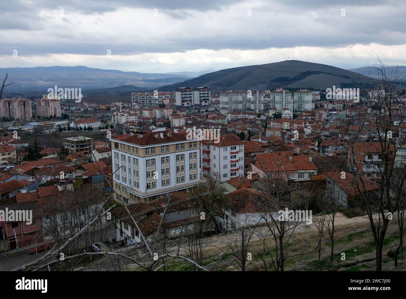 Il castello di Zile è un antico castello situato a Zile nella provincia di Tokat, in Turchia. Fu originariamente costruito dai Romani nel i secolo a.C. Foto Stock