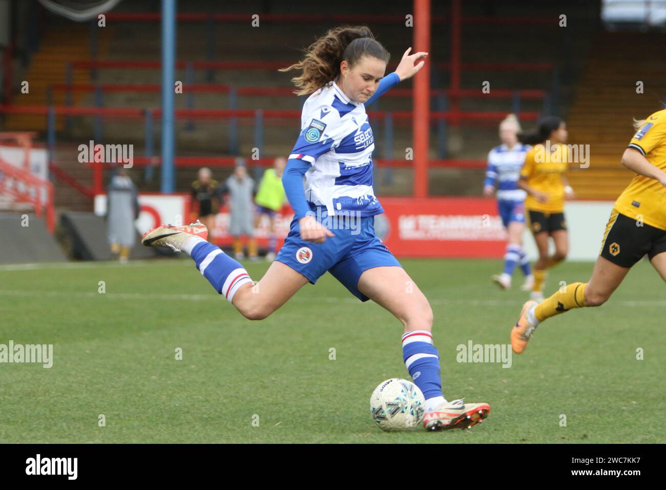 Reading Women V Wolves Women Adobe fa Women's Cup 4° round, 15 gennaio 2024, giocata all'Aldershot Town FC Foto Stock Reading Women V Wolves Women Adobe fa Women's Cup 4° round, 15 gennaio 2024, giocata all'Aldershot Town FC Foto Stock