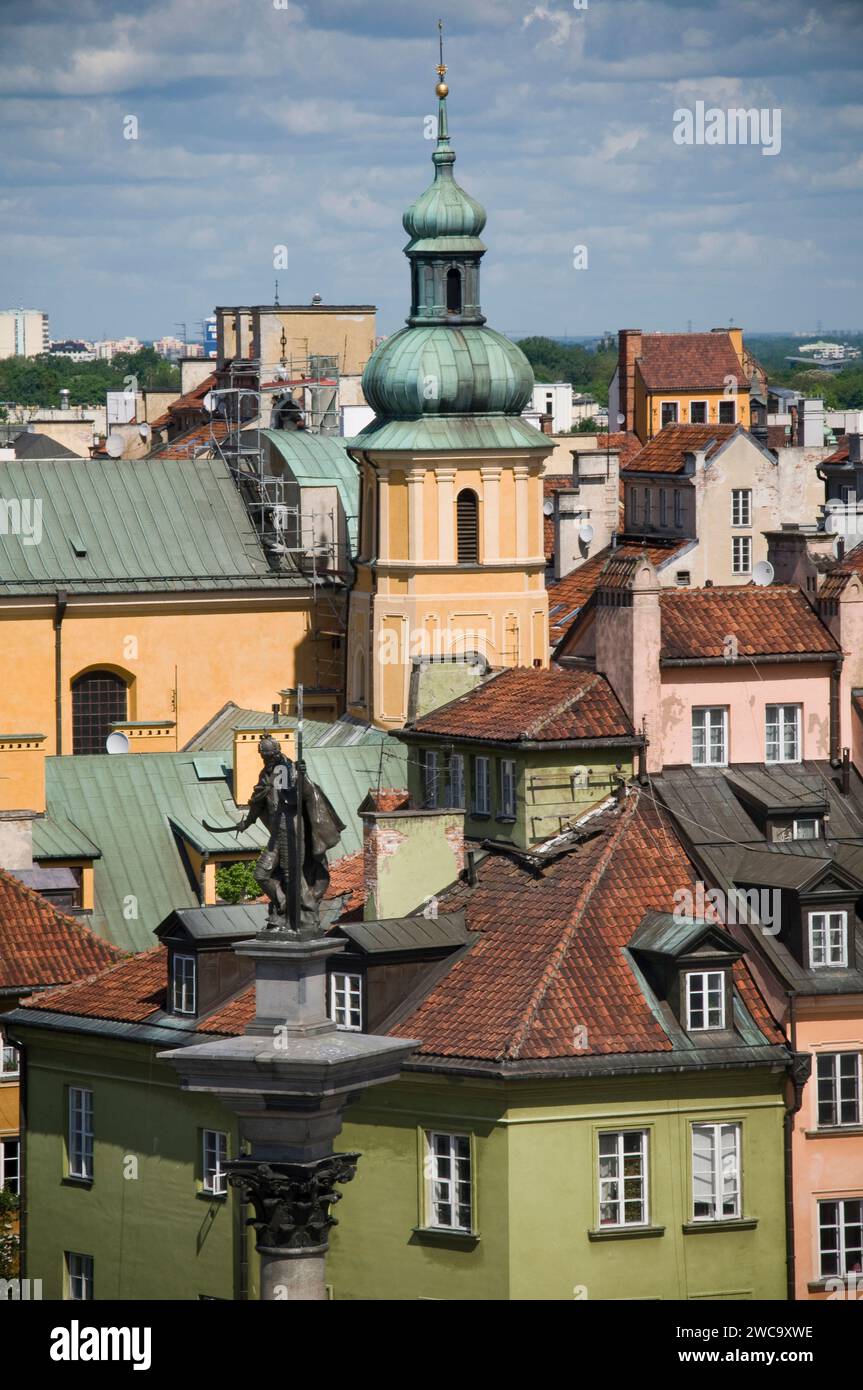 Affacciato sulla Piazza del Castello nella città vecchia di Varsavia. Foto Stock