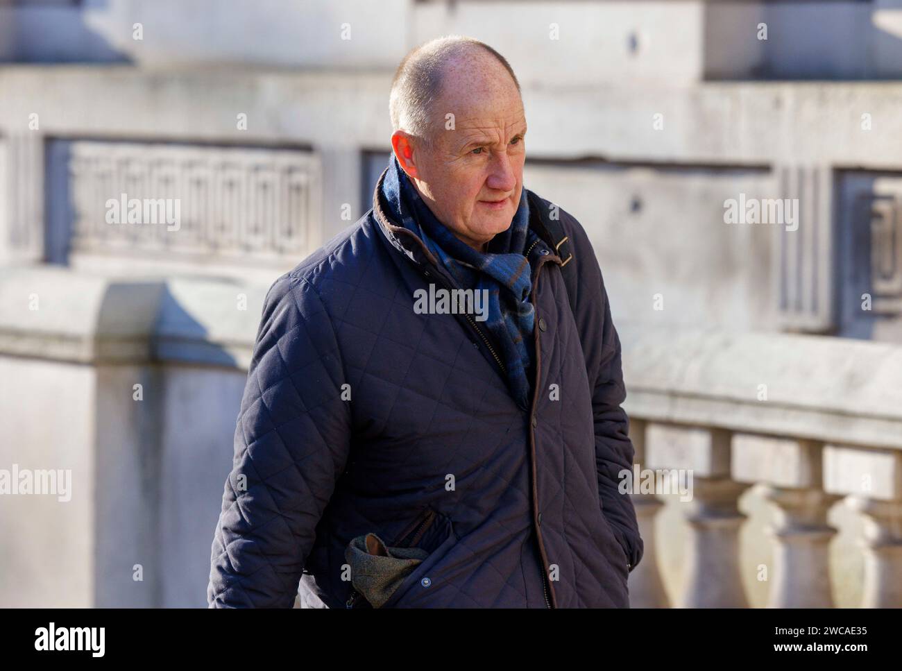 Londra, Regno Unito. 15 gennaio 2024. Kevin Hollinrake a Westminster. Vuole che i responsabili dello scandalo dell'ufficio postale Horizon vengano incarcerati una volta che l'inchiesta Williams raggiunge un verdetto. Ha affermato: "Questo scandalo ha portato a innumerevoli fallimenti, interruzioni del matrimonio, crisi familiari, repossessioni, malattie mentali e fisiche, ha contribuito a quattro suicidi noti e a circa un miliardo di sterline di risarcimento finanziato dai contribuenti”. Credito: Karl Black/Alamy Live News Foto Stock