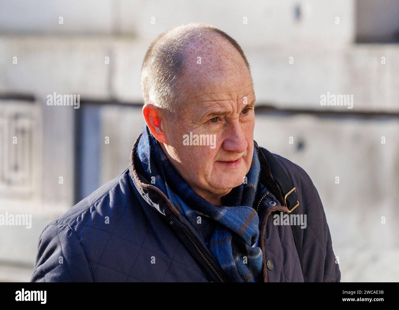 Londra, Regno Unito. 15 gennaio 2024. Kevin Hollinrake a Westminster. Vuole che i responsabili dello scandalo dell'ufficio postale Horizon vengano incarcerati una volta che l'inchiesta Williams raggiunge un verdetto. Ha affermato: "Questo scandalo ha portato a innumerevoli fallimenti, interruzioni del matrimonio, crisi familiari, repossessioni, malattie mentali e fisiche, ha contribuito a quattro suicidi noti e a circa un miliardo di sterline di risarcimento finanziato dai contribuenti”. Credito: Karl Black/Alamy Live News Foto Stock