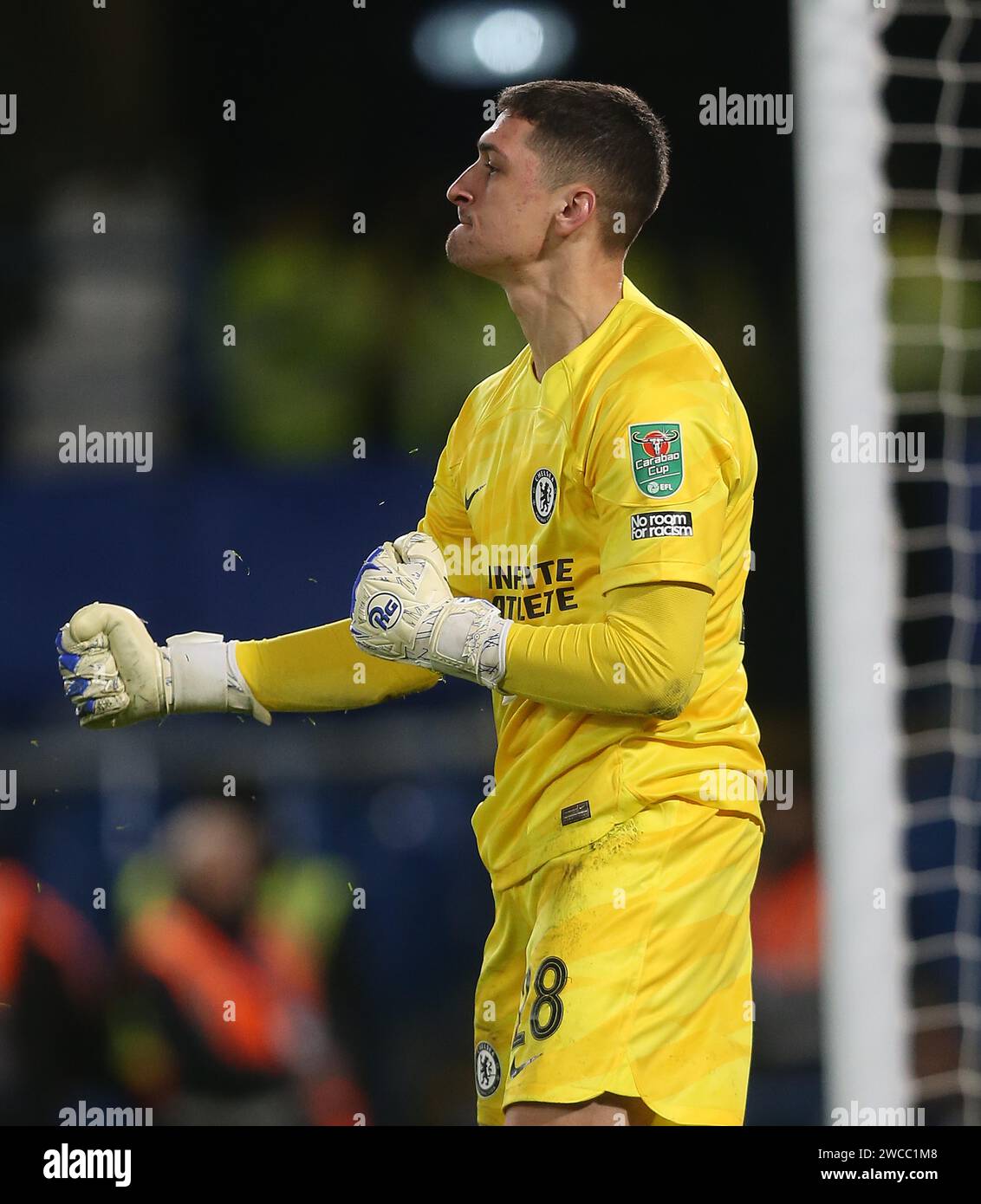 Djordje Petrovic di Chelsea festeggia dopo aver salvato i calci di rigore. - Chelsea contro Newcastle United, Carabao Cup, Stamford Bridge Stadium, Londra, Regno Unito - 19 dicembre 2023. Solo per uso editoriale - si applicano le restrizioni DataCo. Foto Stock