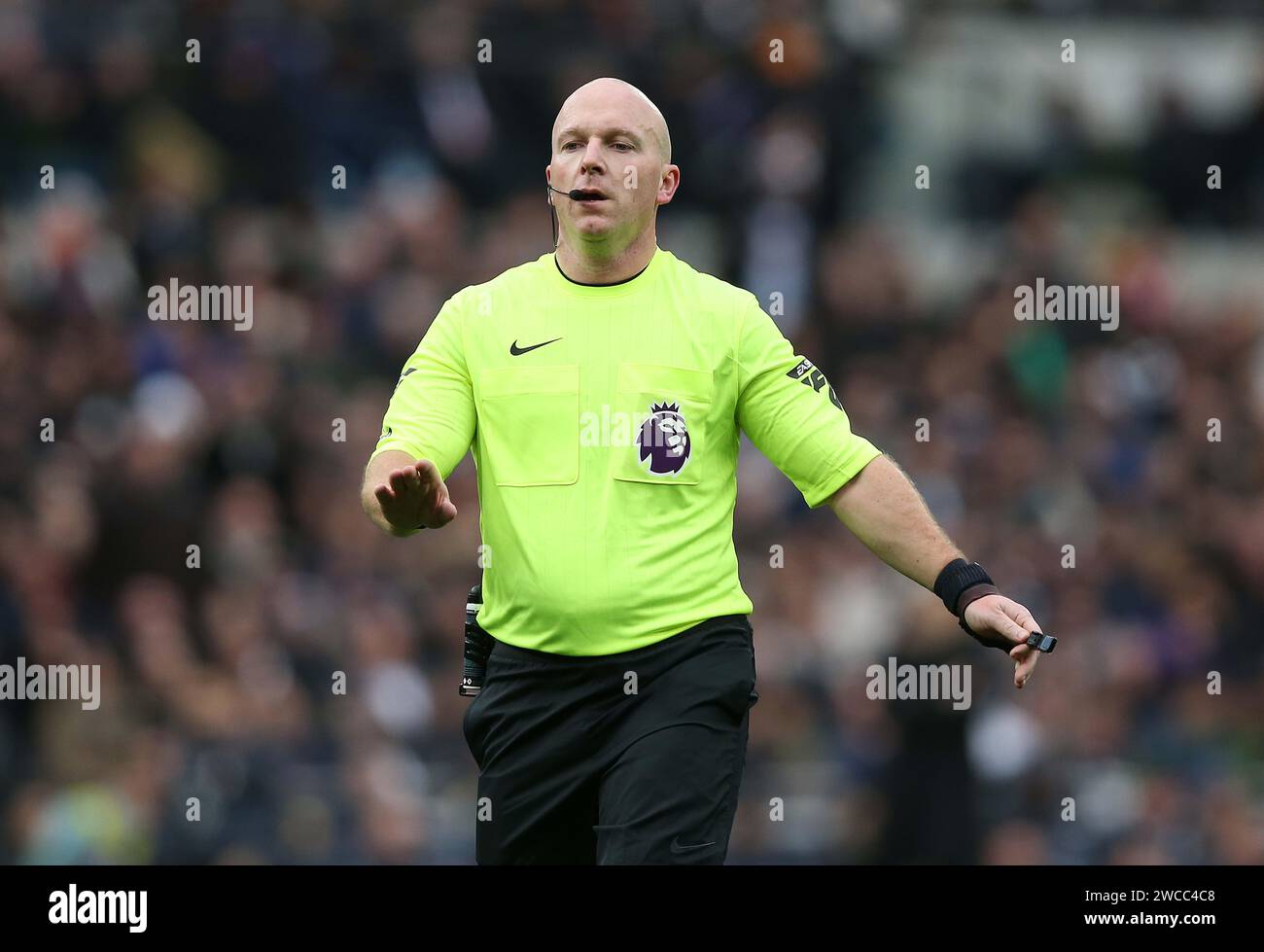 Arbitro, Simon Hooper. - Tottenham Hotspur contro AFC Bournemouth, Premier League, Tottenham Hotspur Stadium, Londra, Regno Unito - 31 dicembre 2023. Solo per uso editoriale - si applicano le restrizioni DataCo Foto Stock