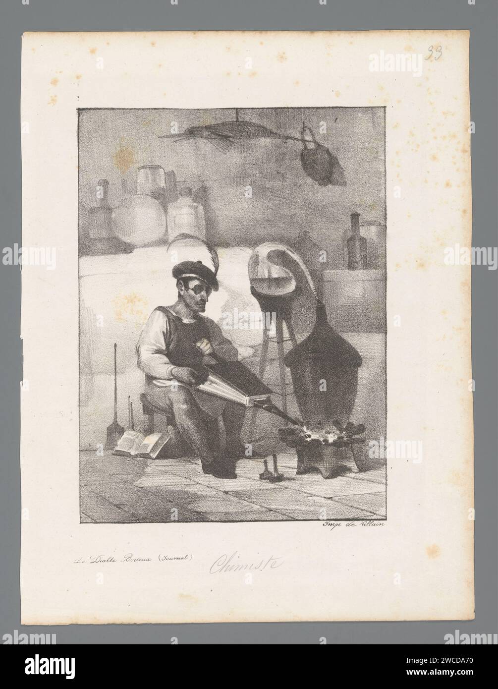 L'alchimista alimenta il fuoco con una palla della vescica, sconosciuto, stampa del 1824, alchimista di carta parigina al lavoro Foto Stock