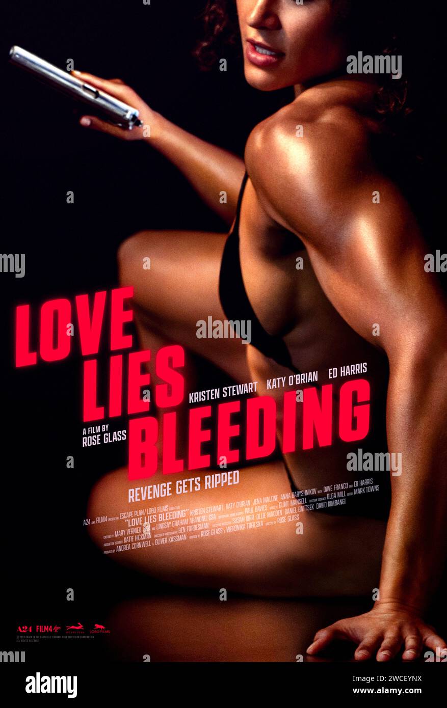 Love Lies Bleeding (2024), diretto da Rose Glass e interpretato da Anna Baryshnikov, Kristen Stewart e Dave Franco. Una storia d'amore alimentata dall'ego, dal desiderio e dal sogno americano. Poster US One sheet ***SOLO PER USO EDITORIALE***. Credito: BFA / A24 Foto Stock