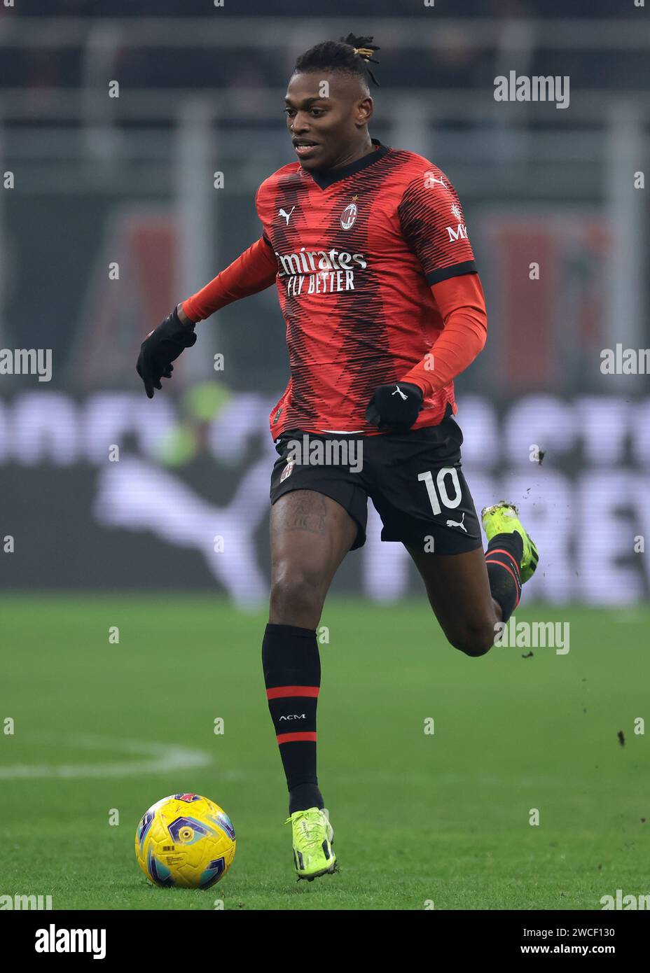 Milano, Italia. 14 gennaio 2024. Rafael Leao del Milan durante la partita di serie A A a Giuseppe Meazza, Milano. Il credito fotografico dovrebbe leggere: Jonathan Moscrop/Sportimage Credit: Sportimage Ltd/Alamy Live News Foto Stock
