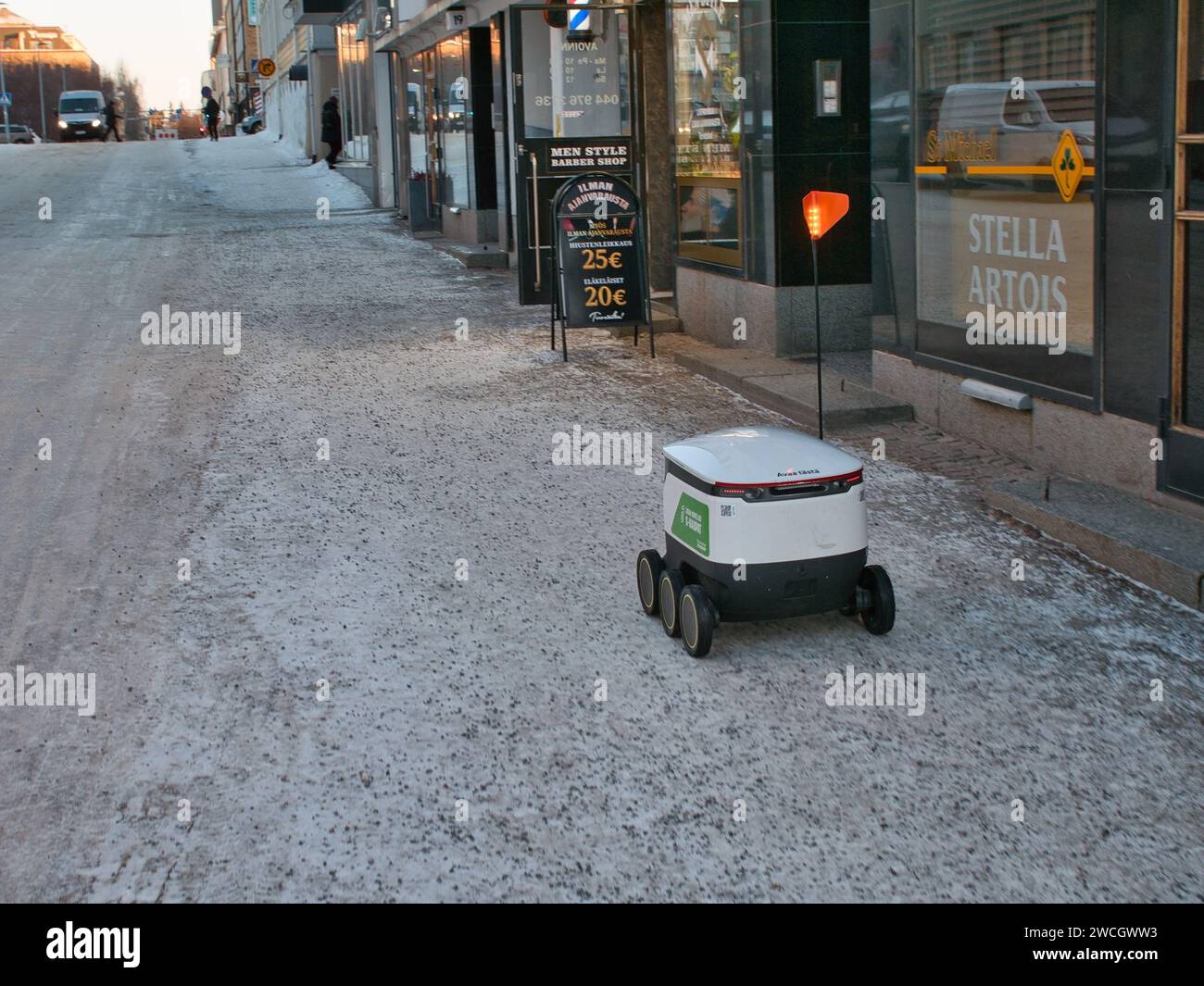 Robot di consegna autonomo, Oulu Finlandia Foto Stock