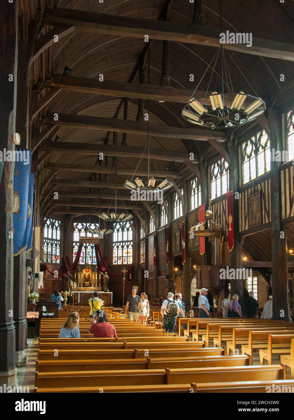 Honfleur, Francia - 9 agosto 2016: Chiesa di Santa Caterina realizzata in omd a Honfleur Normandia, Francia, giorno di sole in estate Foto Stock