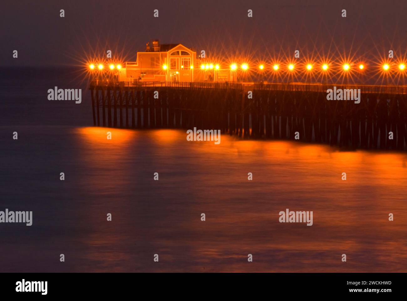 Oceanside Pier di notte, Oceanside, California Foto Stock