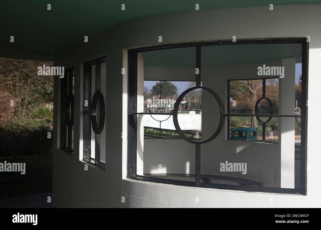 Affascinante rifugio art déco a Mewsbrook Park Rustington con metwo non smaltato Foto Stock