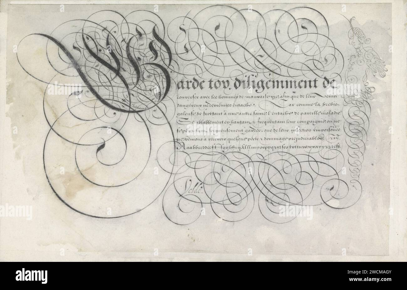 Disegno di una scrittura esempio: Garde Toy (...), 1605 disegno calligrafico disegno con g iniziale ornato e sette righe testo in francese: Garde Toy ... in basso un alfabeto inferiore nella mano in questione. Il testo è incorniciato da arricciatura. Sul lato destro, una colonna herme o Border in Curl. Il disegno fa parte di un album. Giornale di Rotterdam. penna a inchiostro/calligrafia calligrafica Foto Stock