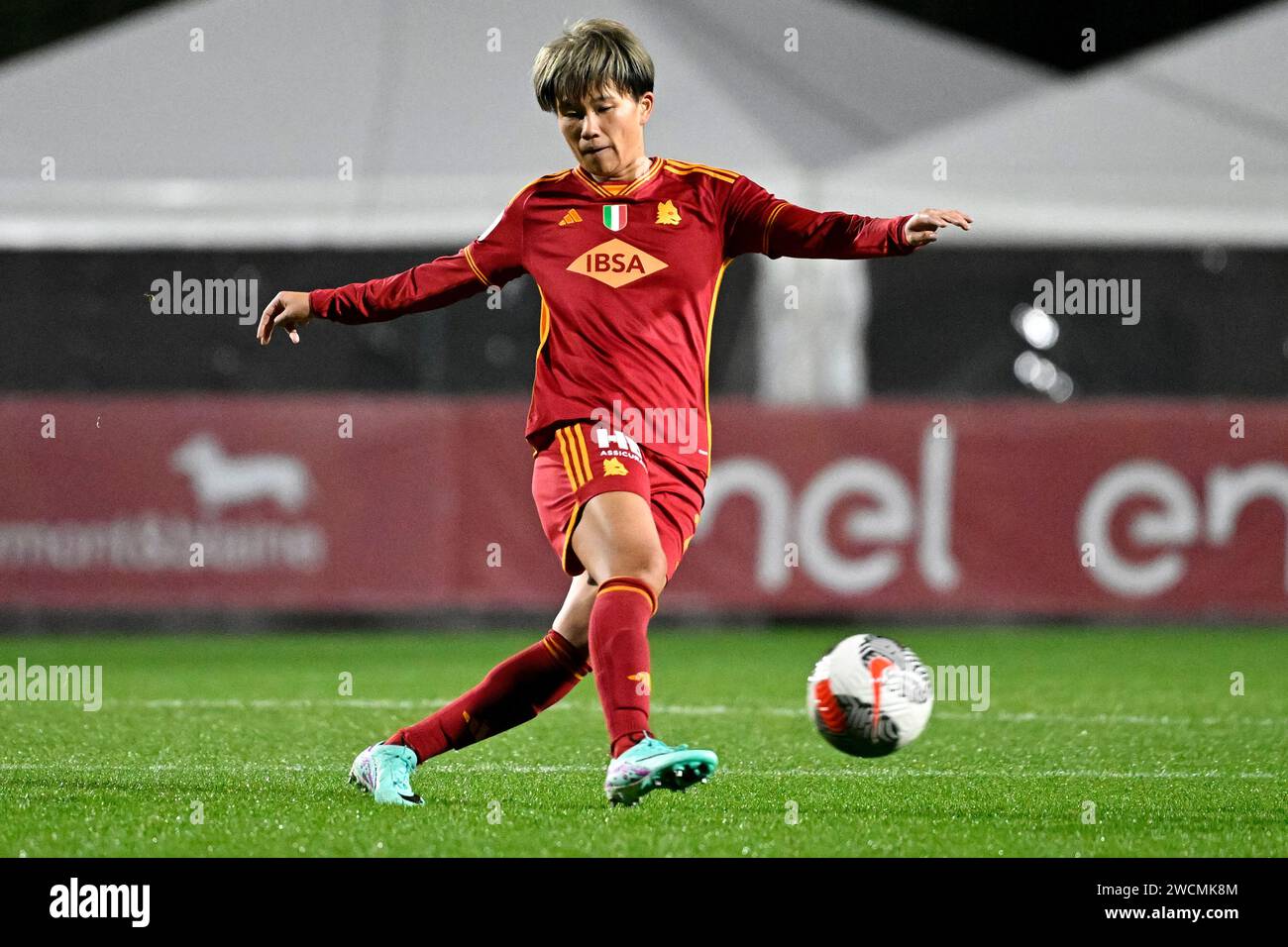 Moeka Minami di AS Roma in azione durante la partita di calcio femminile serie A 2023/2024 tra AS Roma e Pomigliano calcio femminile allo stadio tre fontane di Roma (Italia), 13 gennaio 2024. Foto Stock