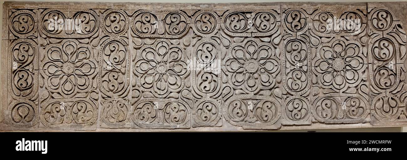 Stucco dall'architettura domestica a Abbasid Samarra, IX secolo, ora nel Museo dell'Iraq, Baghdad Foto Stock