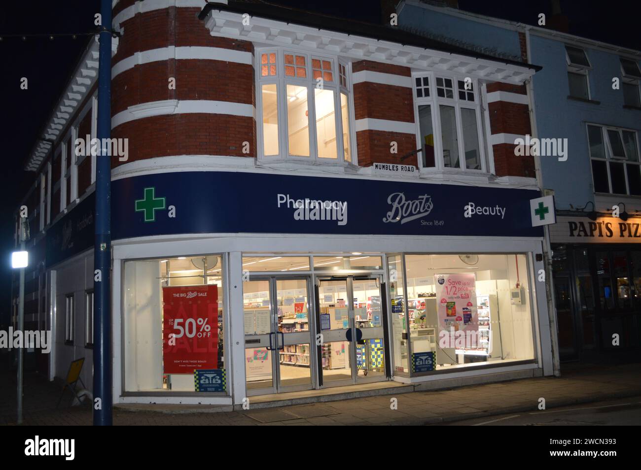 Boots Pharmacy a Mumbles, Swansea, Regno Unito. 15 gennaio 2024. Foto Stock