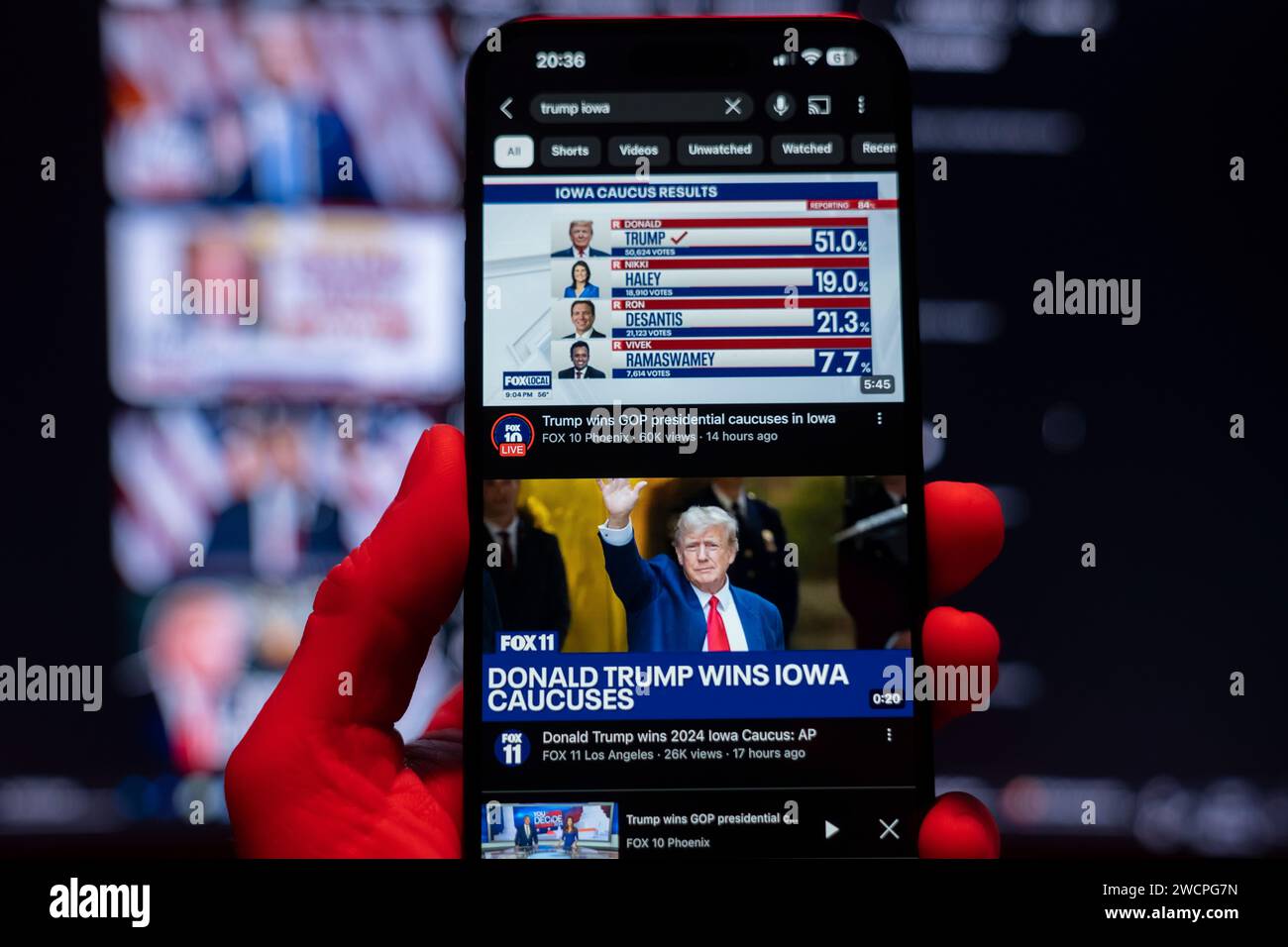 L'ex presidente Donald Trump ha vinto una vittoria senza precedenti nelle elezioni presidenziali dell'Iowa. Foto Stock