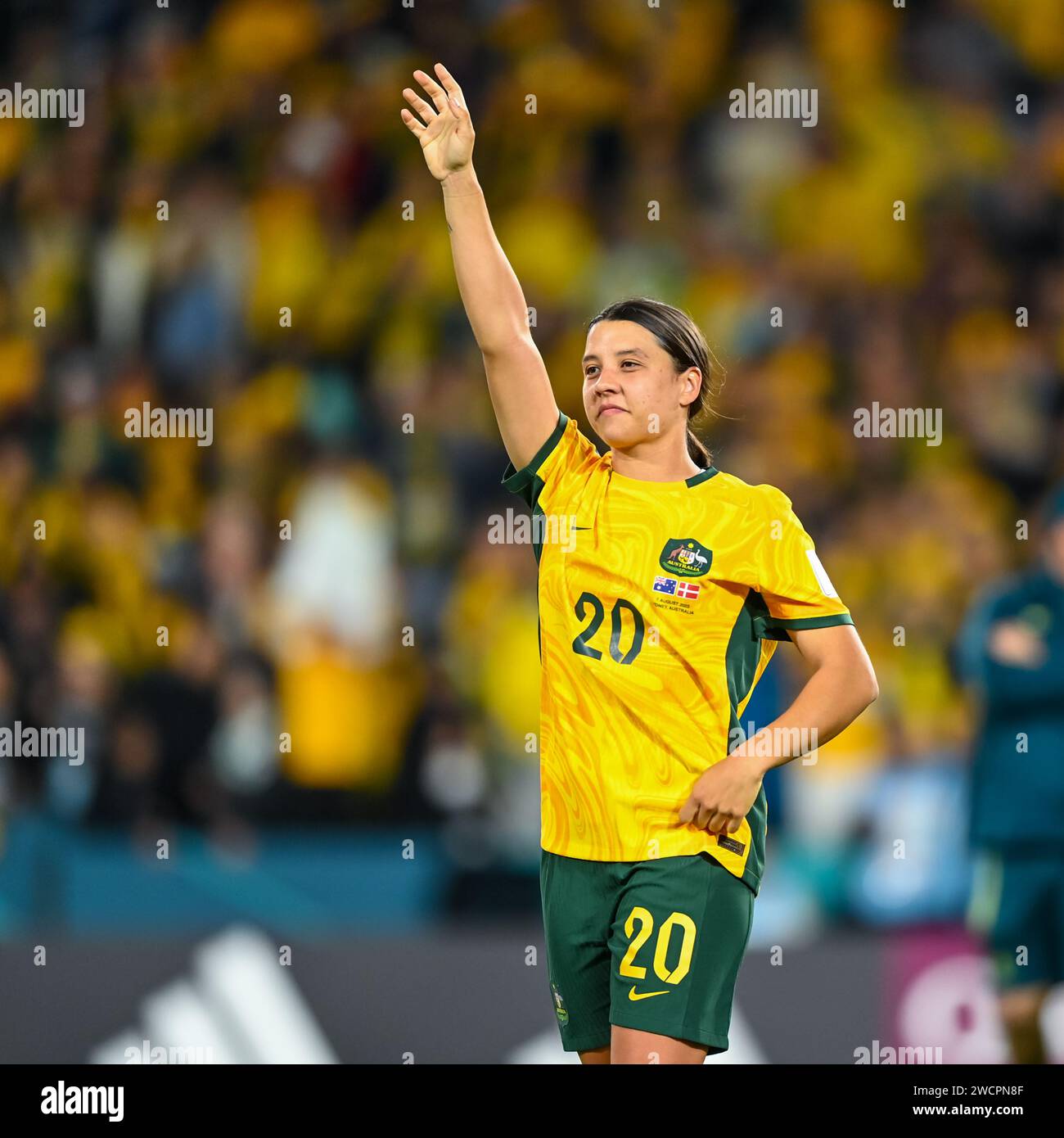 Sam Kerr sventola dopo la vittoria al round Australia contro Danimarca di 16 della Coppa del mondo femminile 2023 Australia e nuova Zelanda, Sydney, Austral Foto Stock