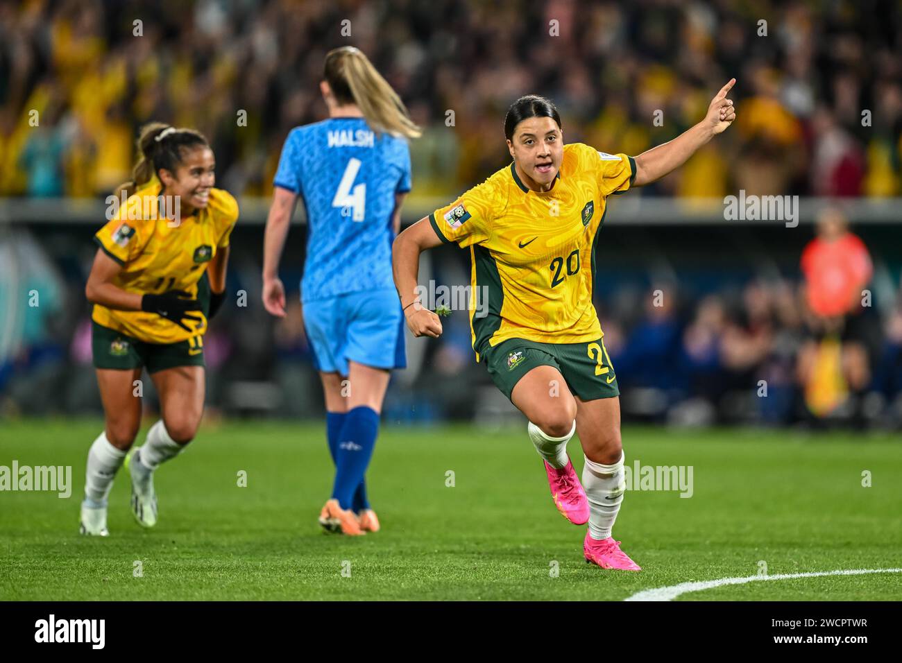 Sam Kerr festeggia il gol nella semifinale Australia contro Inghilterra della Coppa del mondo femminile 2023 Australia e nuova Zelanda, Sydney, Australia, 16A A. Foto Stock