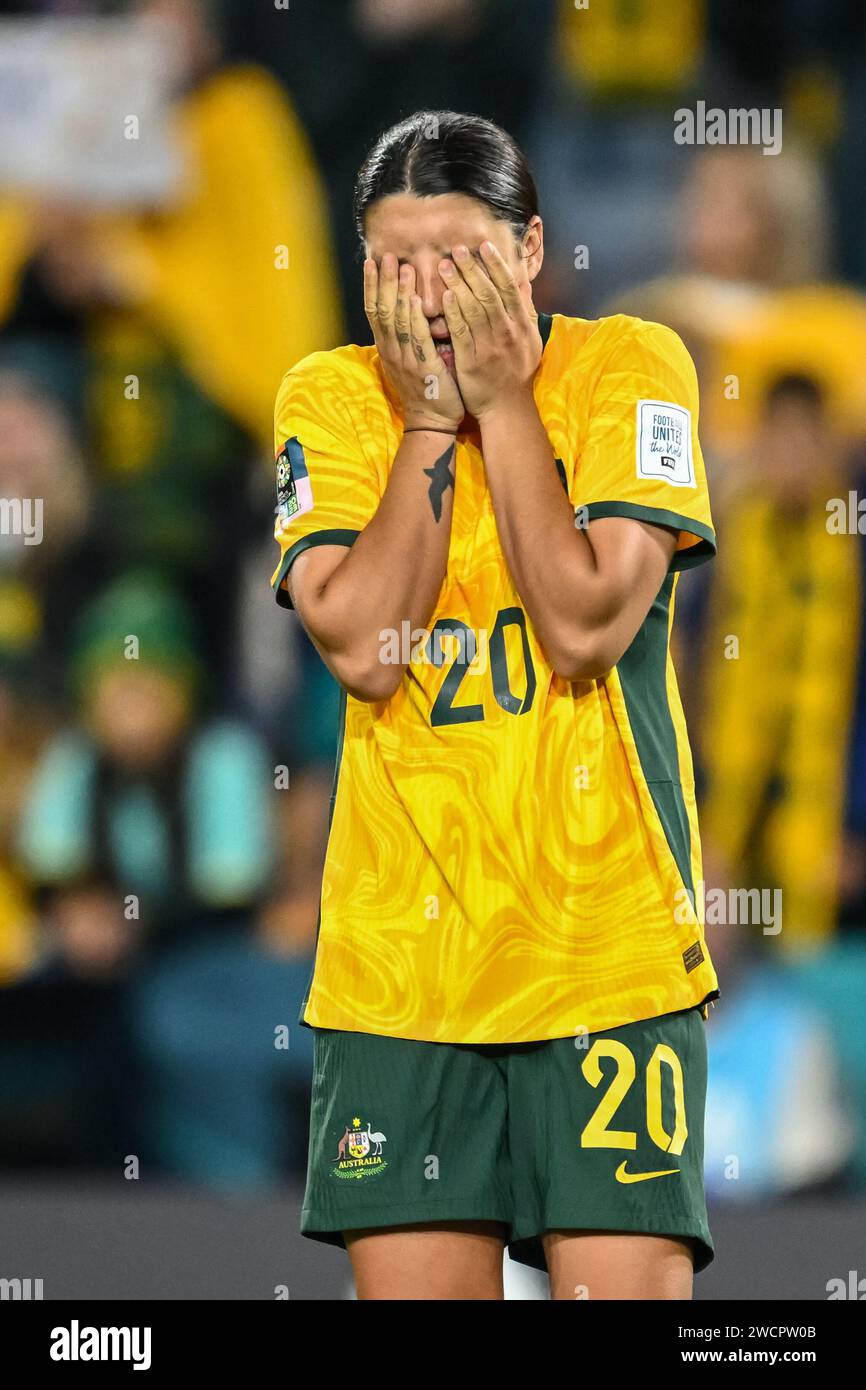 Sam Kerr sconvolse dopo la sconfitta nella semifinale Australia contro Inghilterra della Coppa del mondo femminile 2023 Australia e nuova Zelanda, Sydney, Australia, sedicesima Foto Stock