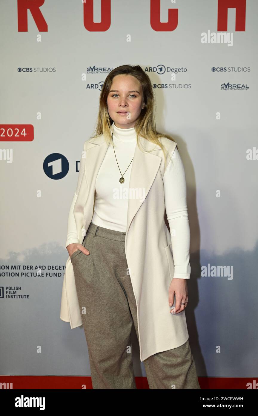 Sonja Gerhardt bei der Premiere der ARD und CBS serie TV "Oderbruch" im CineStar CUBIX am Alexanderplatz. Berlino, 16.01.2024 Foto Stock