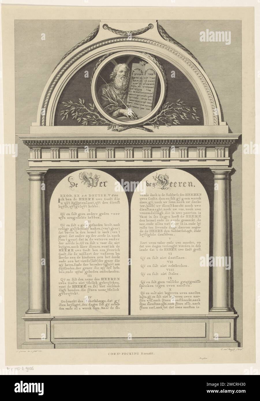 Mosè e i dieci comandamenti, Louis E.F. Garreau, 1789 stampano i due pranzi in pietra con i dieci comandamenti in calligrafia. Centralmente in cima a un medaglione rotondo: Mosè con i dieci comandamenti. Incisione di carta di Amsterdam Mosè sul Monte Sinai con le tavole della legge (Esodo 24:9-18, 31:18). I dieci comandamenti (Esodo 20:3-17) Foto Stock
