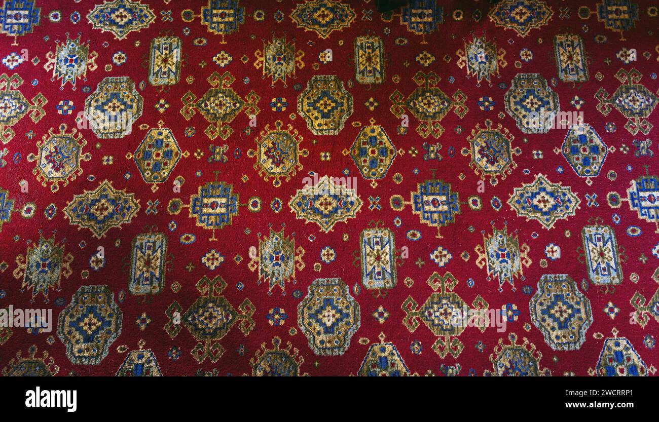 Una sezione di un classico tappeto da pub inglese nel Regno Unito Foto Stock