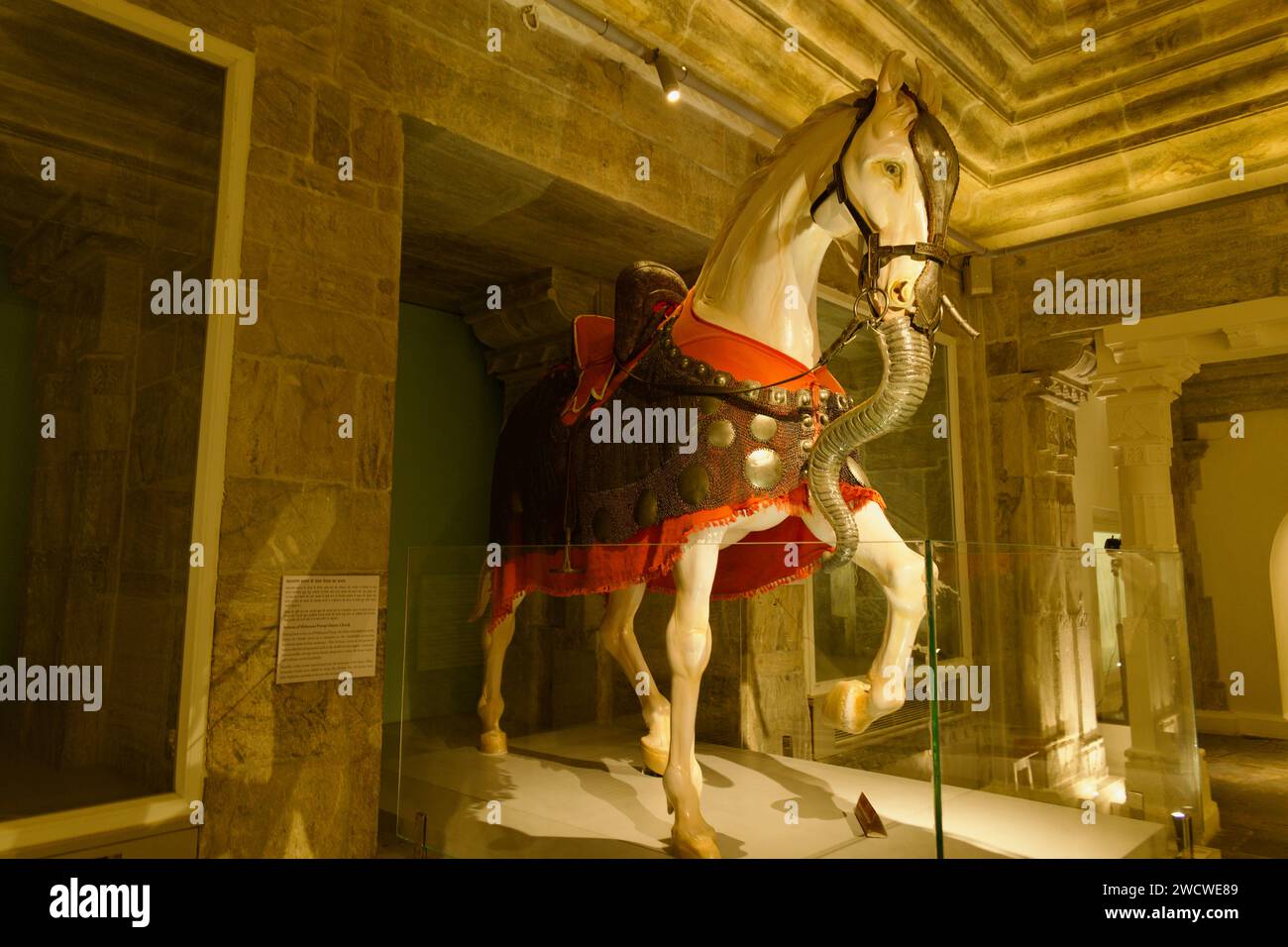 Una statua di un cavallo di nome Chetak dal Maharanapratap vestito da elefante Foto Stock