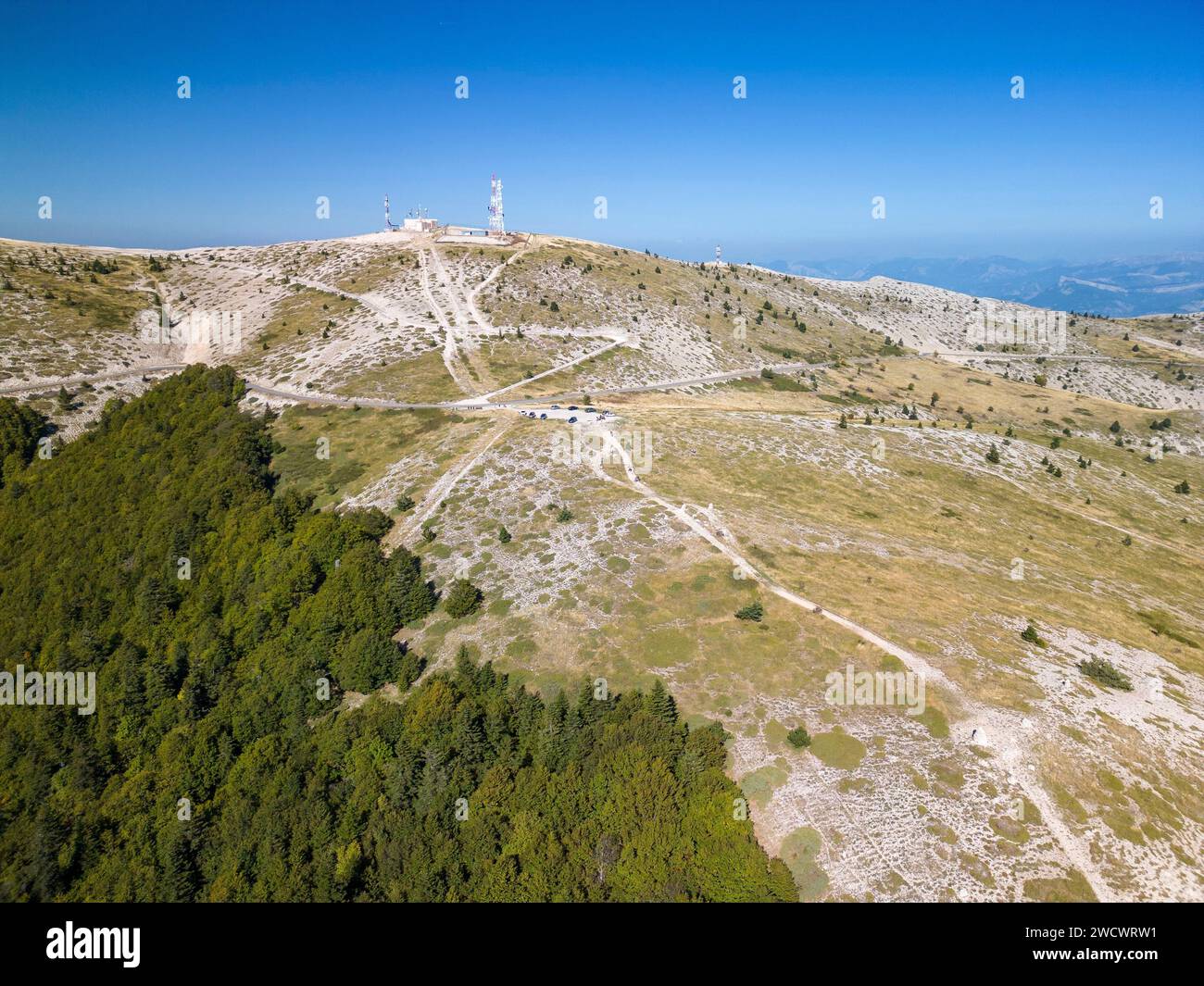 Francia, Alpes-de-Haute-Provence, paese di Forcalquier, Saint Etienne-les-Orgues, montagna di richiamo, summit ridge Foto Stock