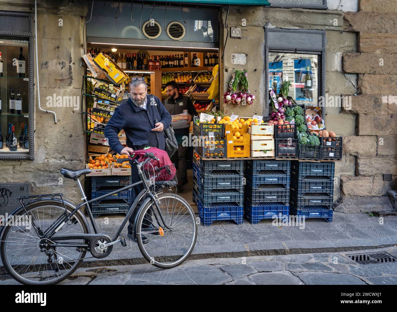 Italia, Toscane, Firenze, piccolo negozio di alimentari nel centro della città Foto Stock