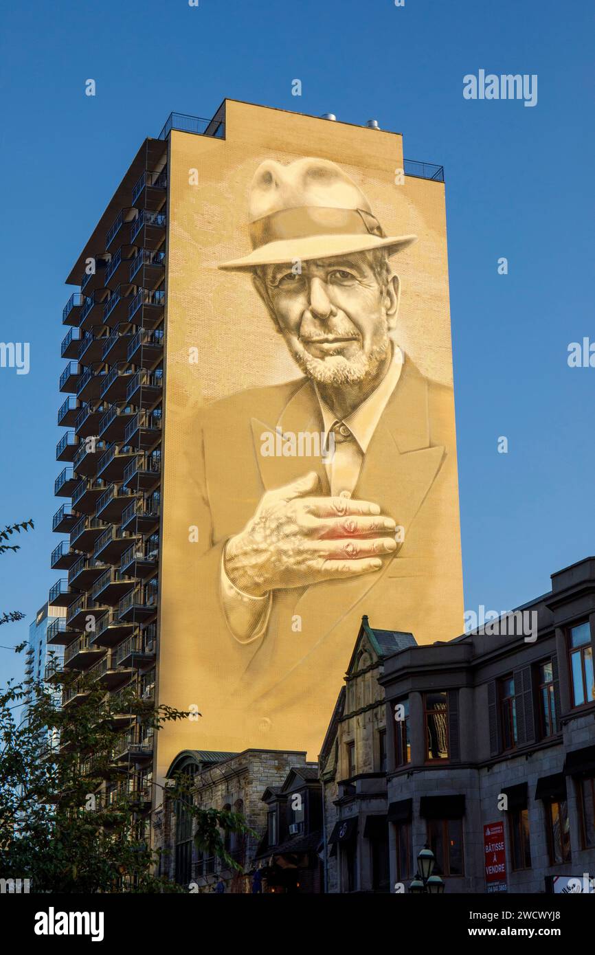 Canada, provincia di Quebec, Montreal, centro, l'imponente murale che rende omaggio a Leonard Cohen, intitolato Tower of Song (2017) opera dell'organizzazione MU e degli artisti El Mac e Gene Pendon Foto Stock