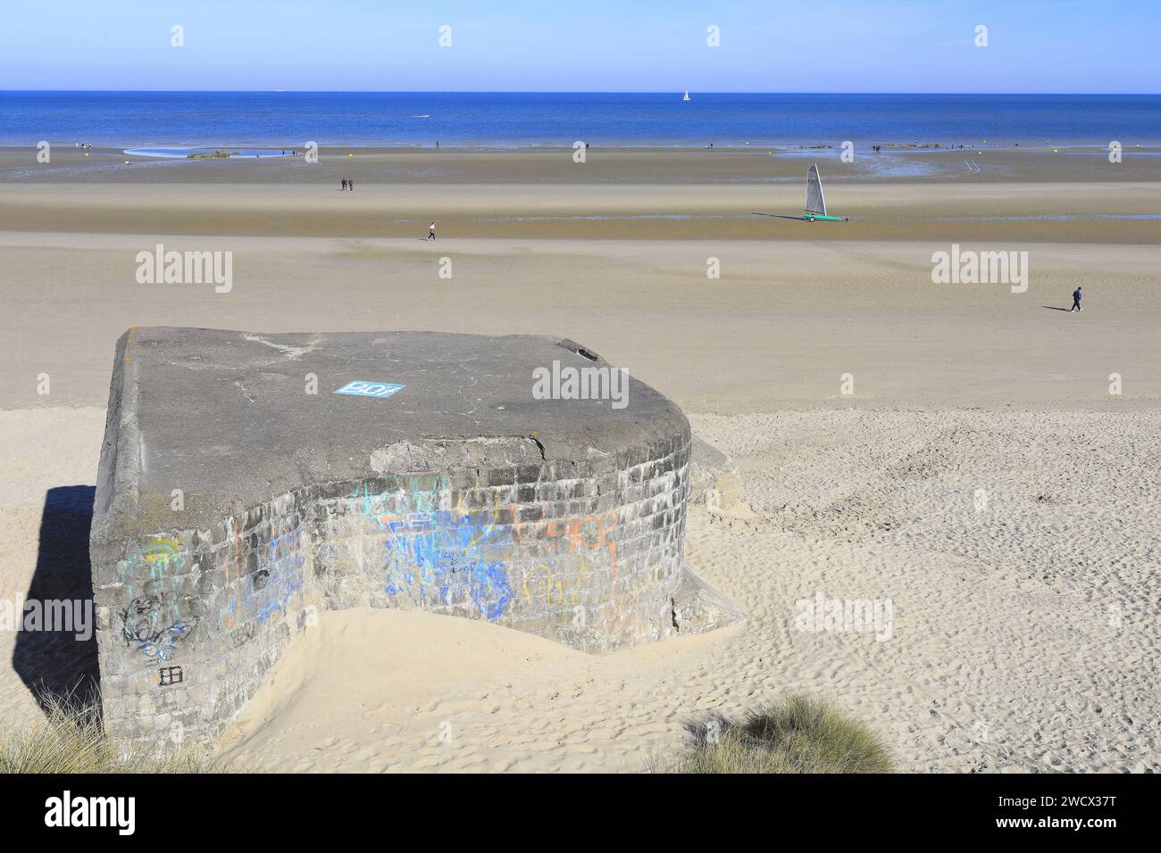 Francia, Nord, Dunkerque, Bray-Dunes, spiaggia, blocco navale tedesco risalente alla seconda guerra mondiale Foto Stock